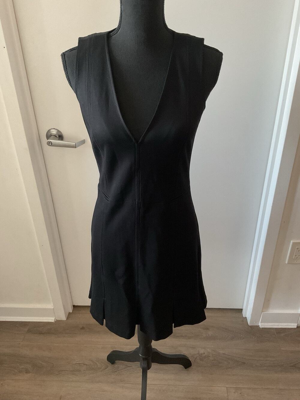 Just Cavalli Roberto Cavalli Black Sleeveless V- Neck Zip Back Dress IT 42 US 6